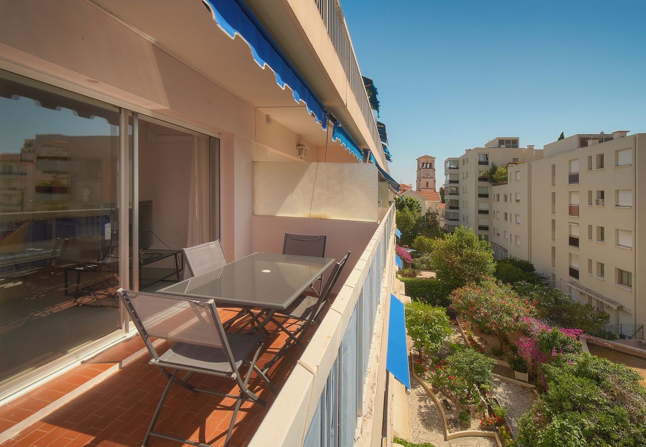 Appartement à Cannes - FRGK Alexandre III Élégant T2 Terrasse Résidence S
