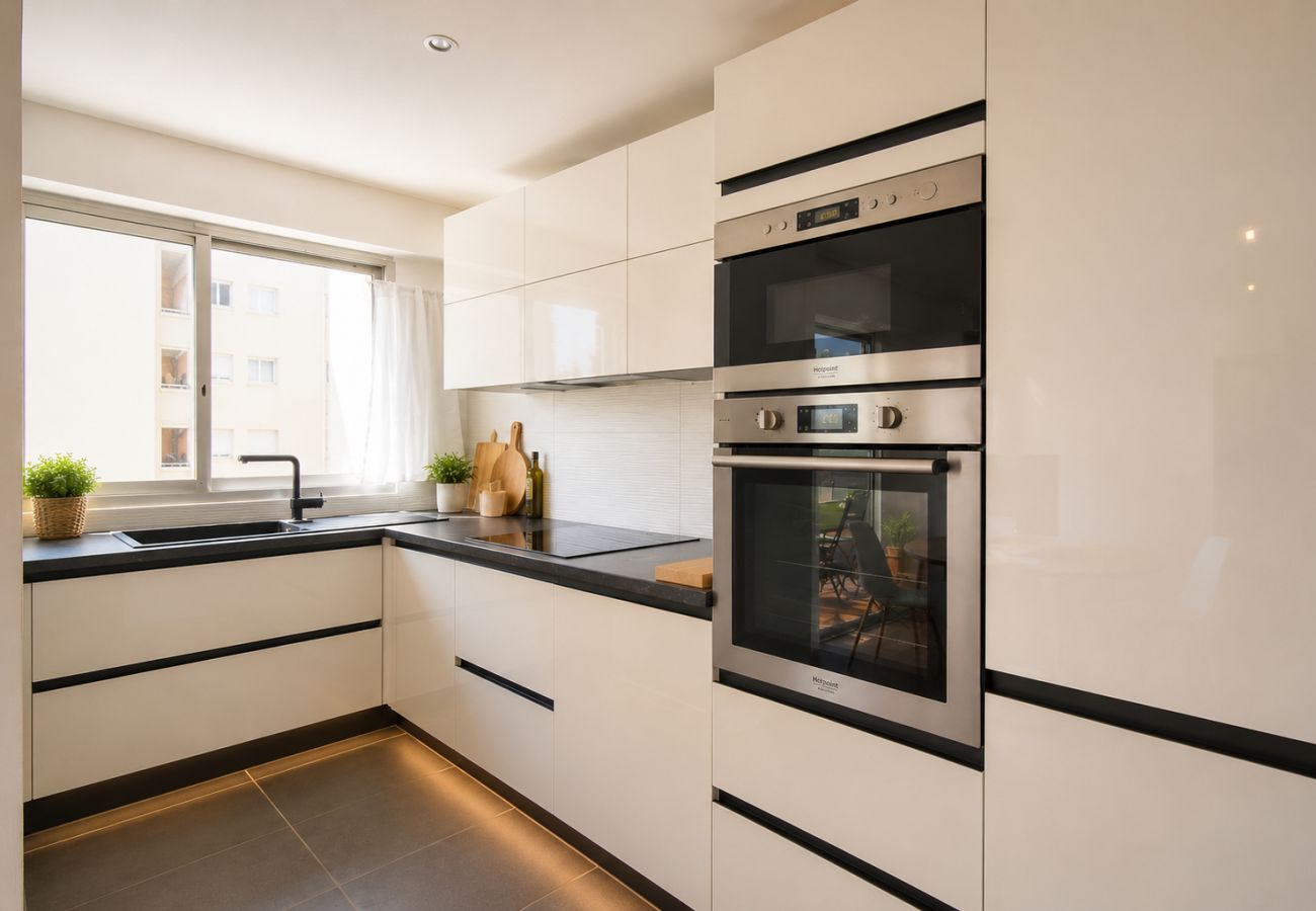 Appartement à Cannes - FRGK Alexandre III Élégant T2 Terrasse Résidence S