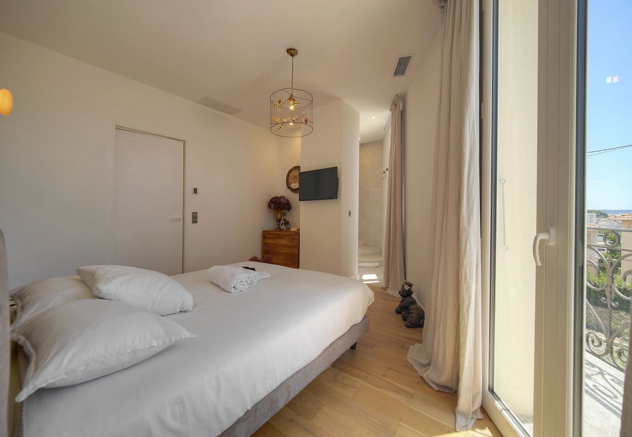 Villa à Cannes - Villa Pont Saint-Victor Piscine Privée 4 Chambres