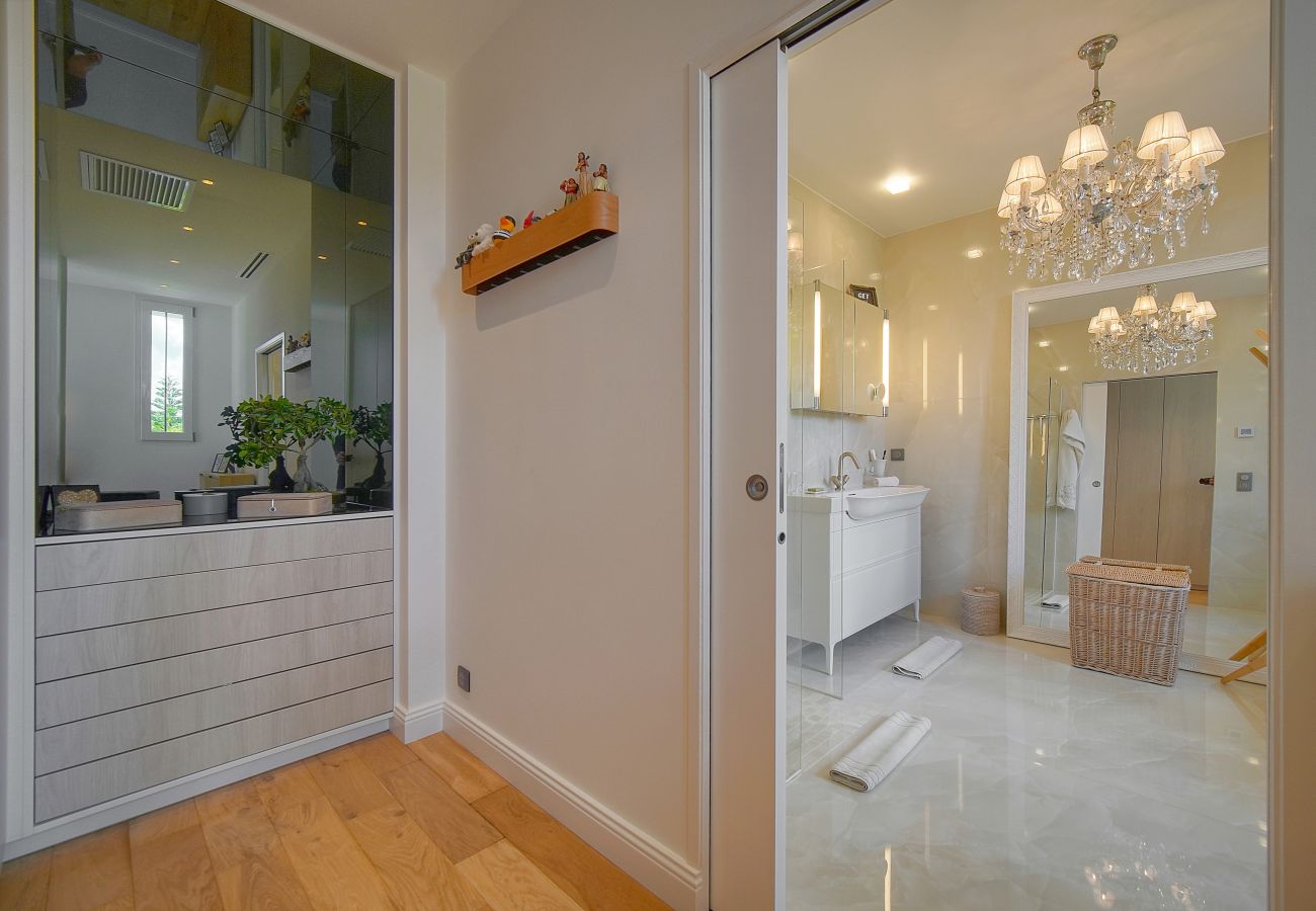Villa à Cannes - Villa Pont Saint-Victor Piscine Privée 4 Chambres