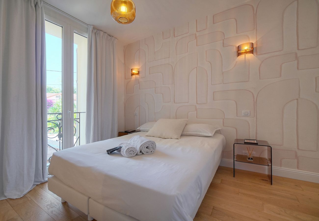 Villa à Cannes - Villa Pont Saint-Victor Piscine Privée 4 Chambres