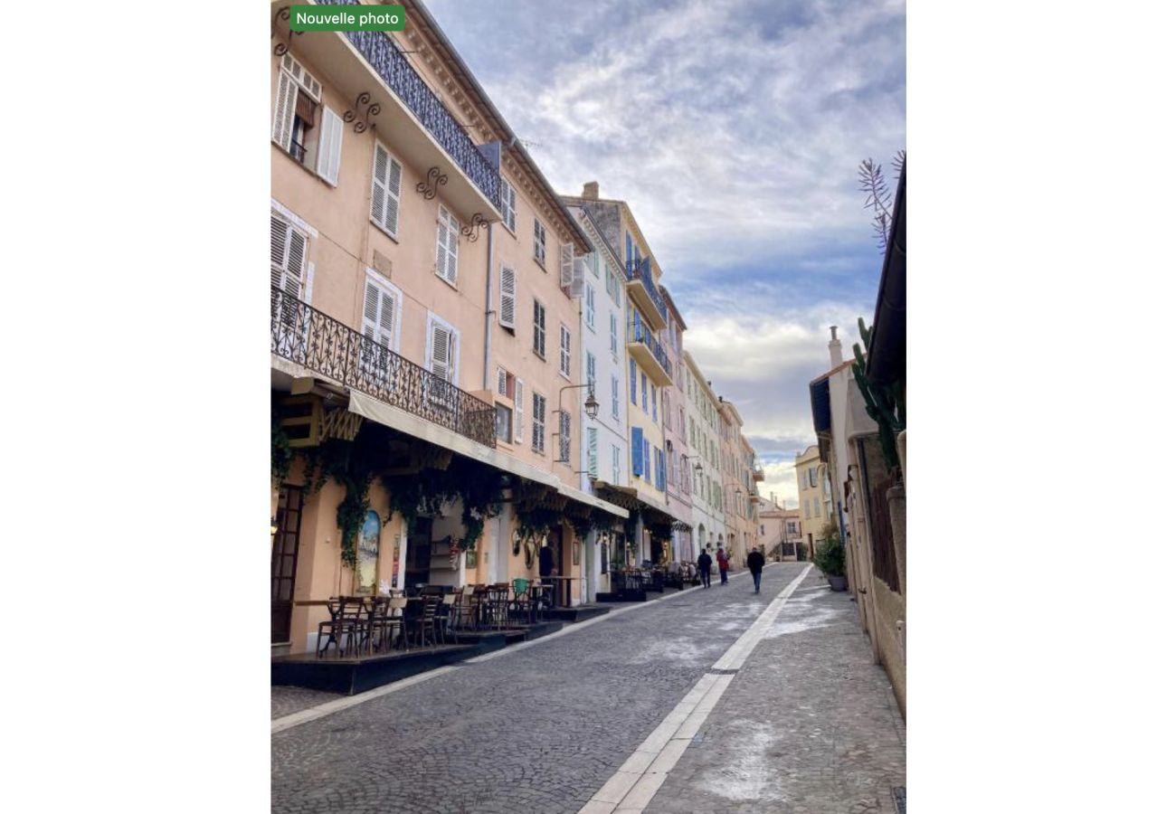 Appartement à Cannes - 16514720 LIONS Refuge of Suquet, authentic neighbo