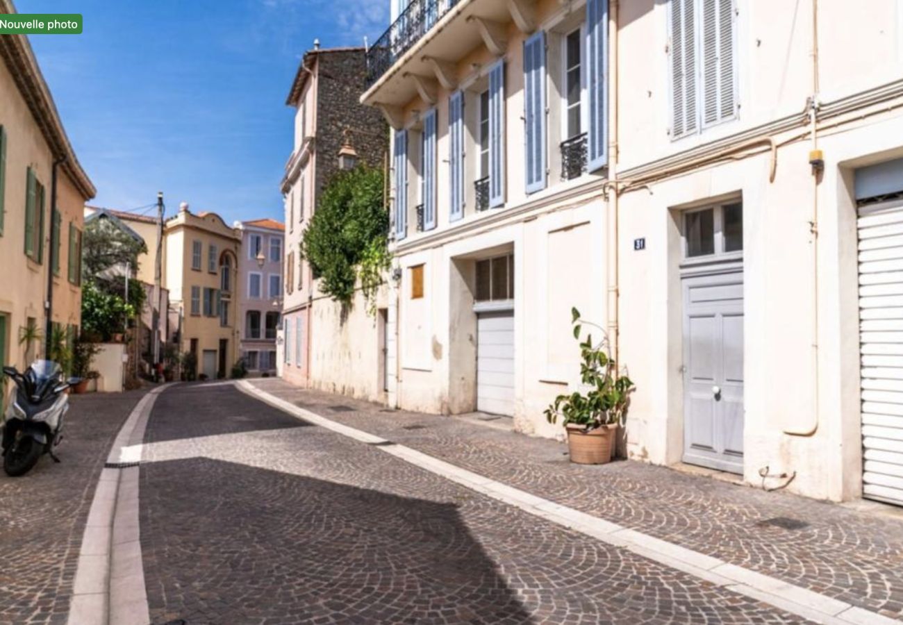 Appartement à Cannes - 16514720 LIONS Refuge of Suquet, authentic neighbo