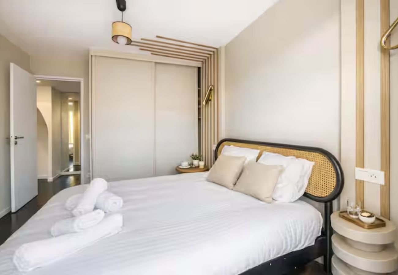 Appartement à Cannes - 16329012	LIONS Loft Forville Market Old Port Beach