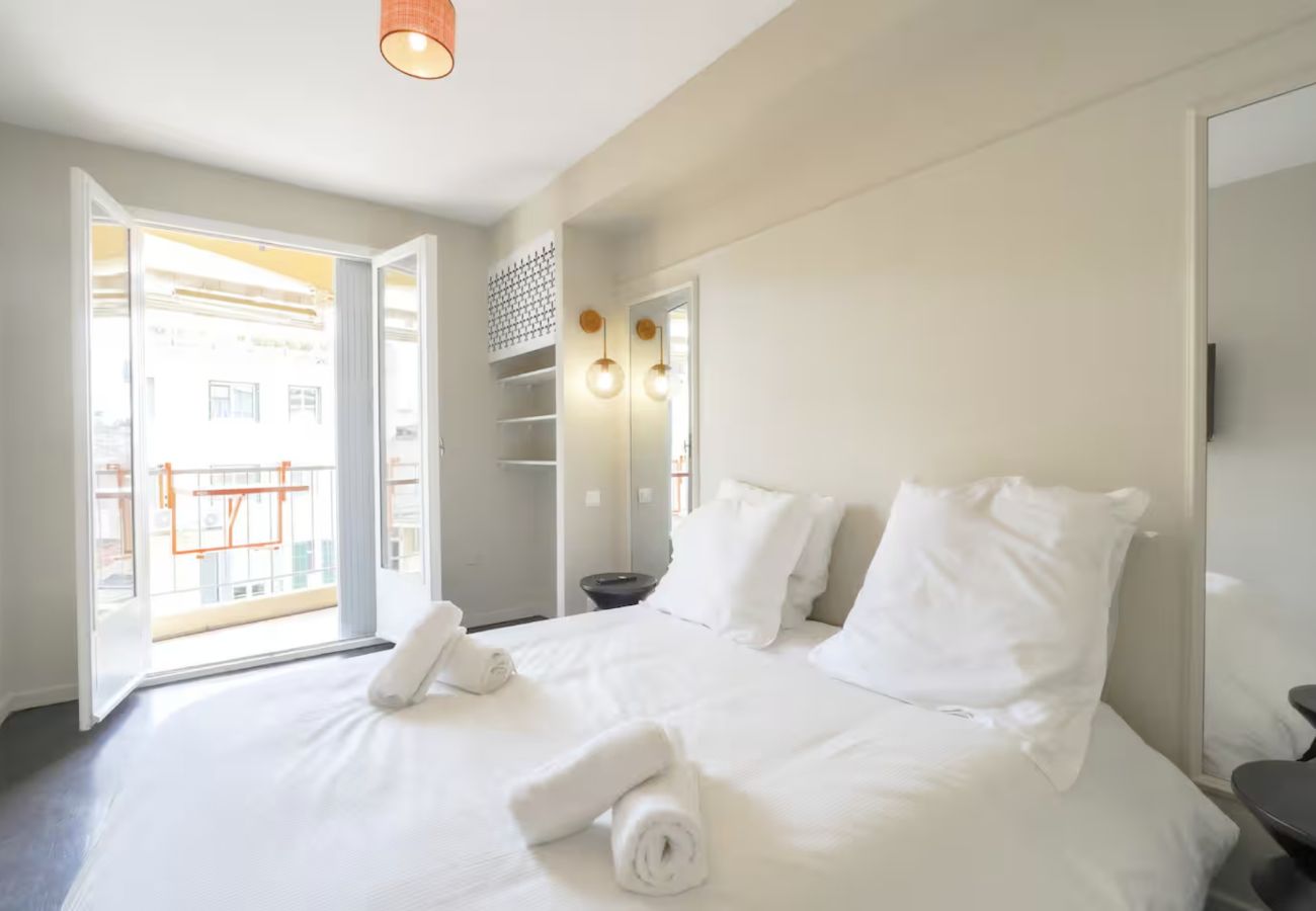 Appartement à Cannes - 16329012	LIONS Loft Forville Market Old Port Beach