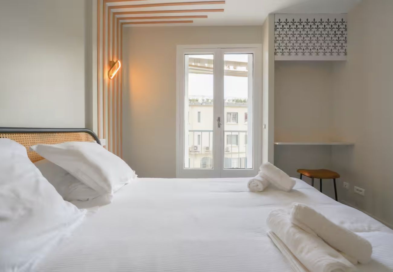 Appartement à Cannes - 16329012	LIONS Loft Forville Market Old Port Beach