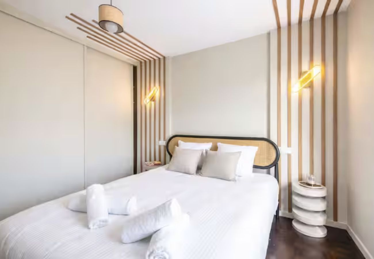 Appartement à Cannes - 16329012	LIONS Loft Forville Market Old Port Beach