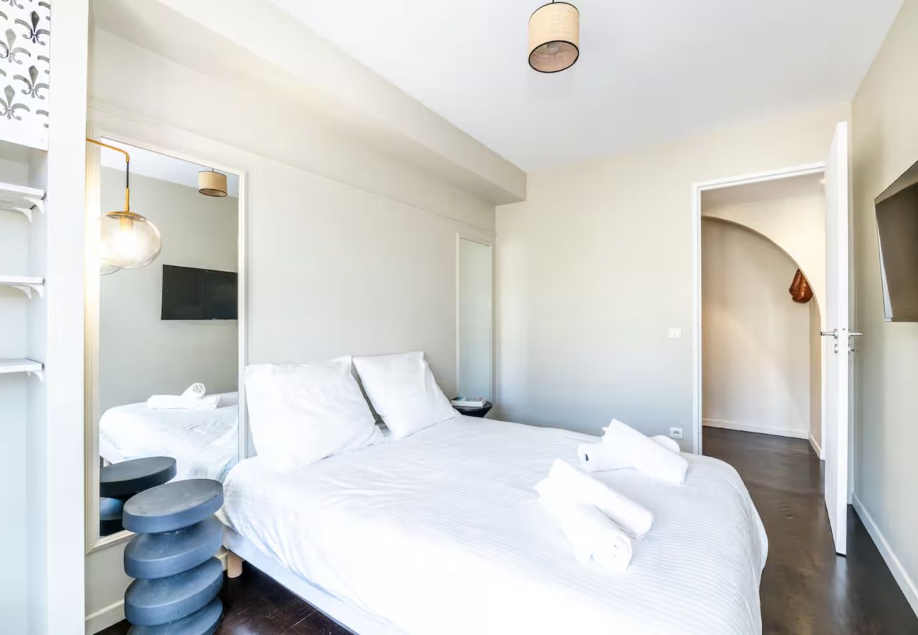 Appartement à Cannes - 16329012	LIONS Loft Forville Market Old Port Beach