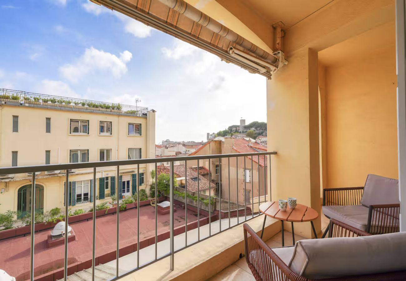 Appartement à Cannes - 16329012	LIONS Loft Forville Market Old Port Beach
