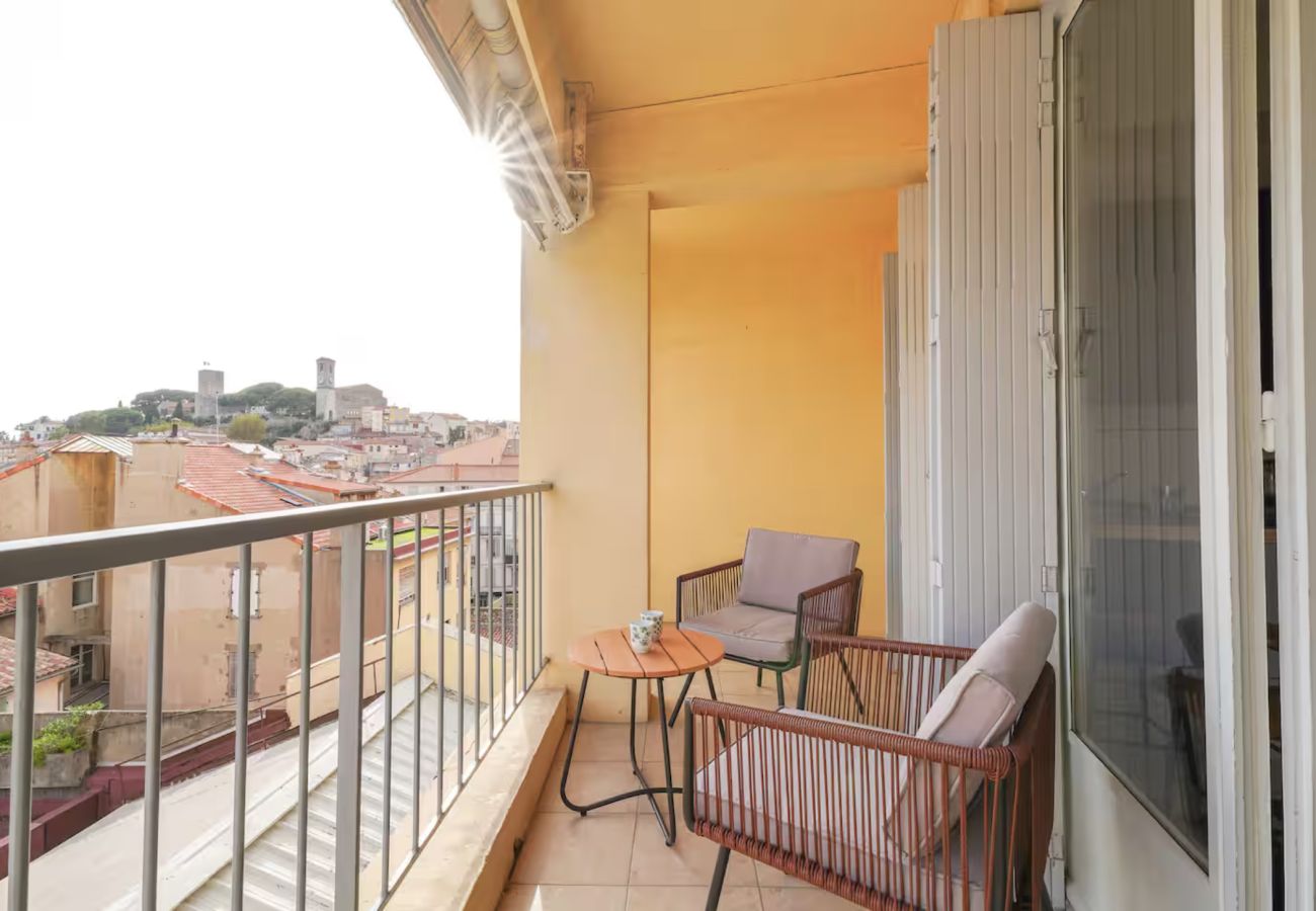 Appartement à Cannes - 16329012	LIONS Loft Forville Market Old Port Beach