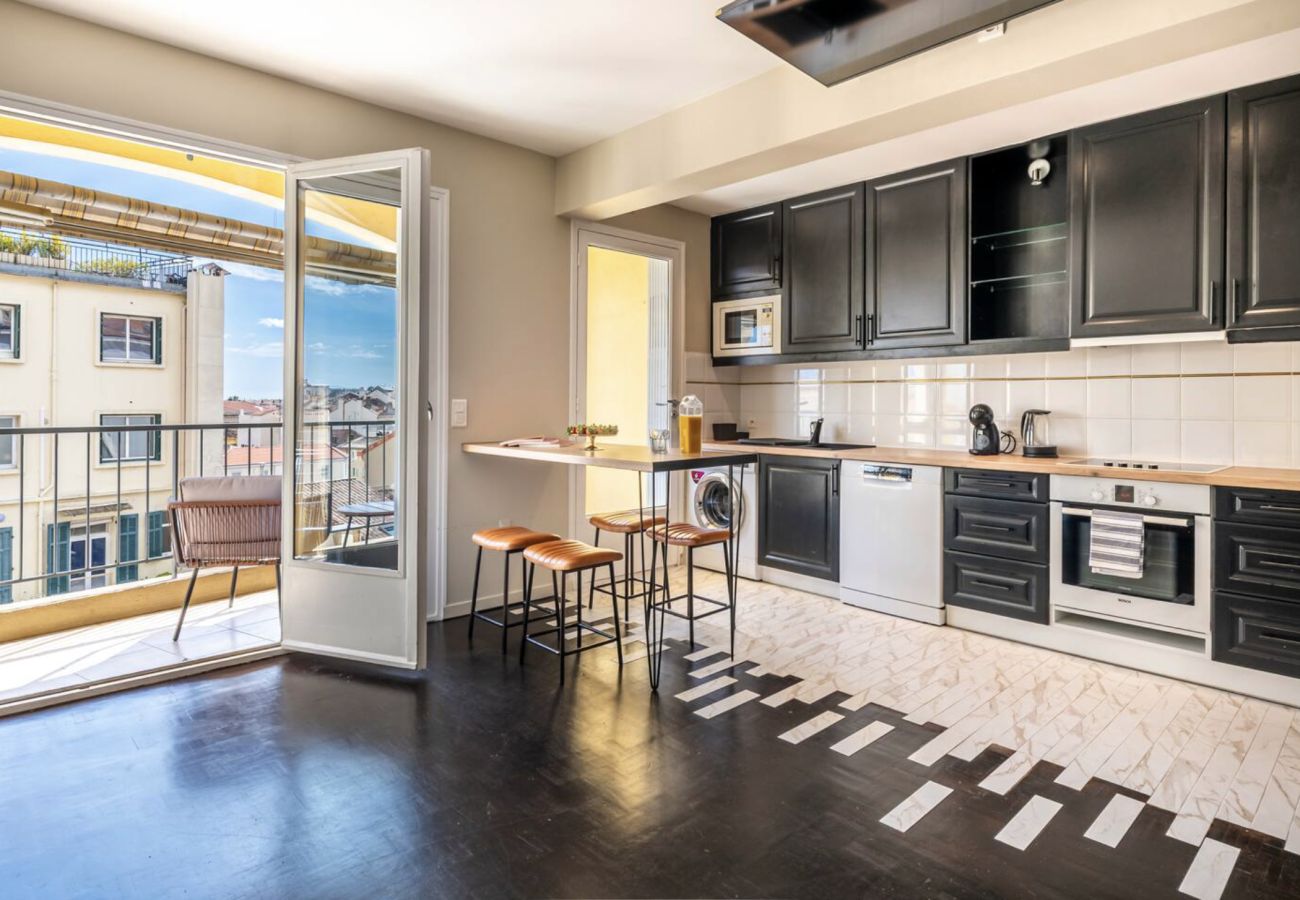 Appartement à Cannes - 16329012	LIONS Loft Forville Market Old Port Beach