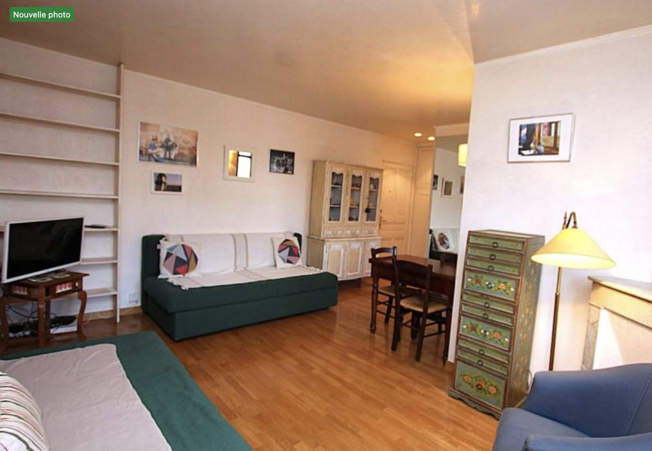 Appartement à Cannes - 16654709	LIONS Cannes Central Hub - Walk to Palais