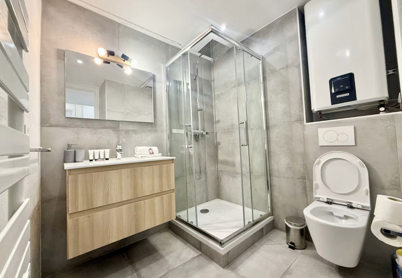 Appartement à Cannes - 16656529	SPECIAL LIONS Beautiful apartment in Suqu