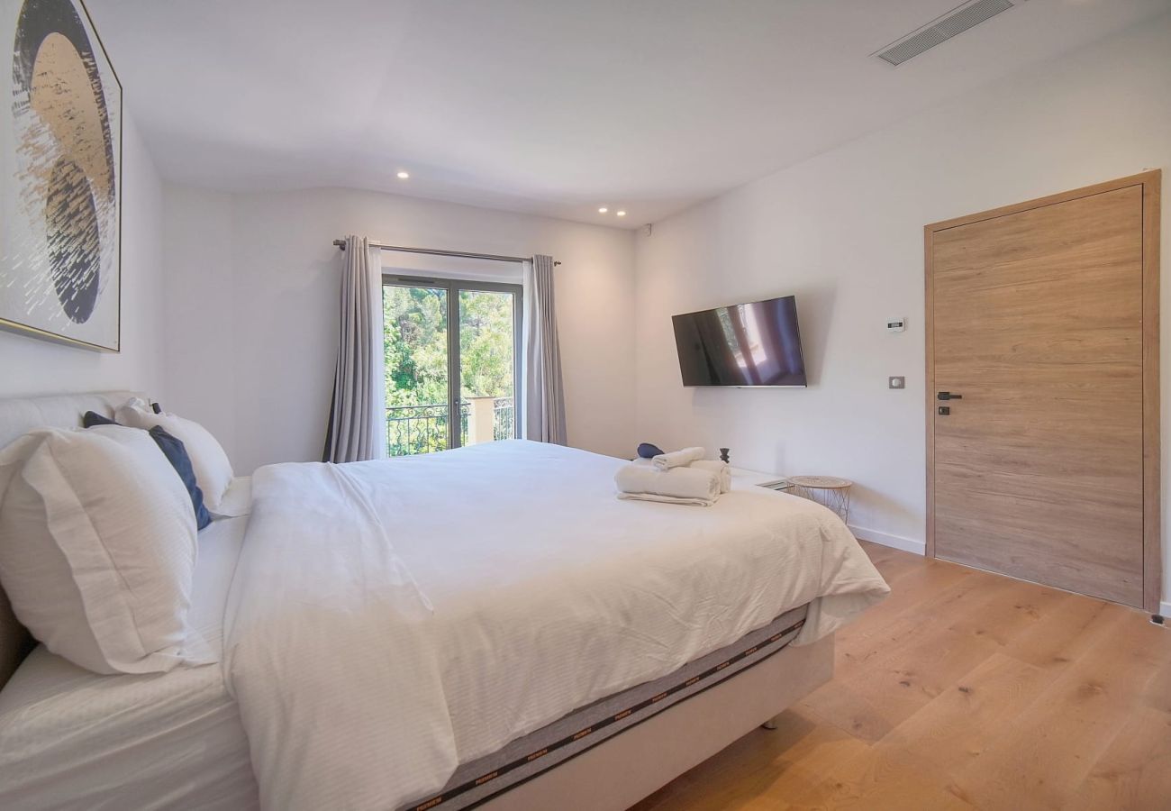Villa à Cannes - FRGK Villa Mathis Cannes - Luxury, Sea View & Pool
