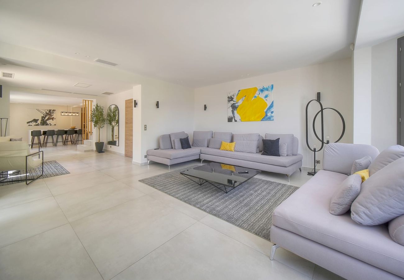 Villa à Cannes - FRGK Villa Mathis Cannes - Luxury, Sea View & Pool