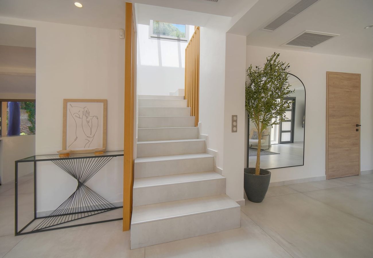 Villa à Cannes - FRGK Villa Mathis Cannes - Luxury, Sea View & Pool