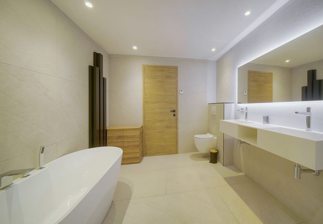 Villa à Cannes - FRGK Villa Mathis Cannes - Luxury, Sea View & Pool