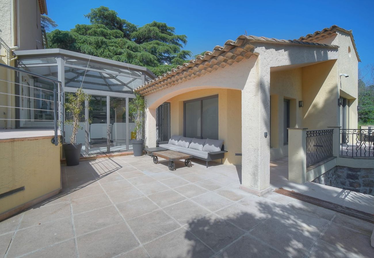 Villa à Cannes - FRGK Villa Mathis Cannes - Luxury, Sea View & Pool