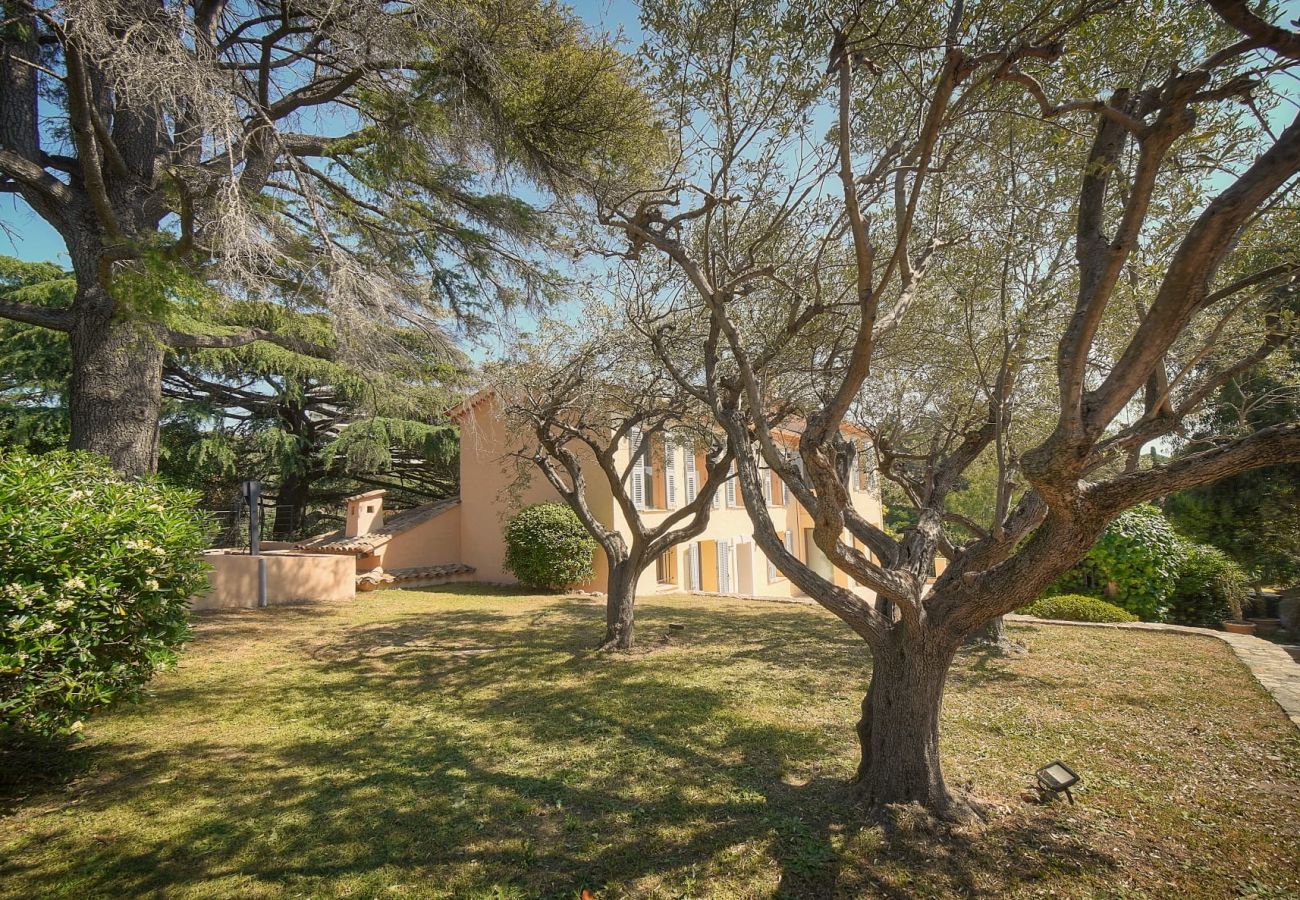 Villa à Cannes - FRGK Villa Mathis Cannes - Luxury, Sea View & Pool