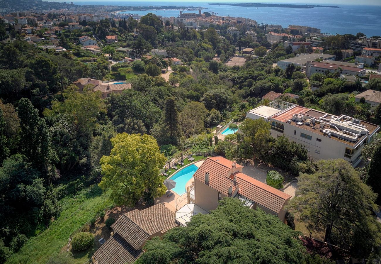 Villa à Cannes - FRGK Villa Mathis Cannes - Luxury, Sea View & Pool