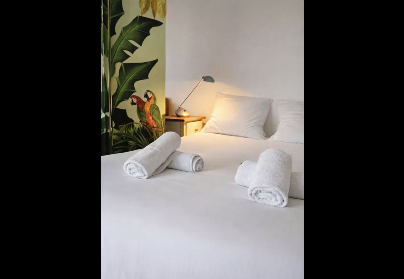 Appartement à Cannes - 16672352	LIONS 1BDR LOUIS BLANC elegance and light