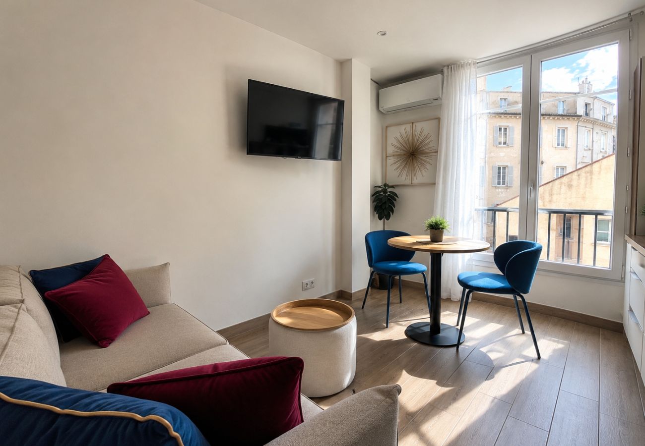 Appartement à Cannes - 16672911	LIONS PALAIS Hoche Cannes center  