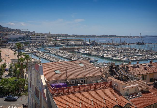 Appartement à Cannes - FRGK - DUPLEX SUQUET VUE PORT ET PALAIS - 2BR