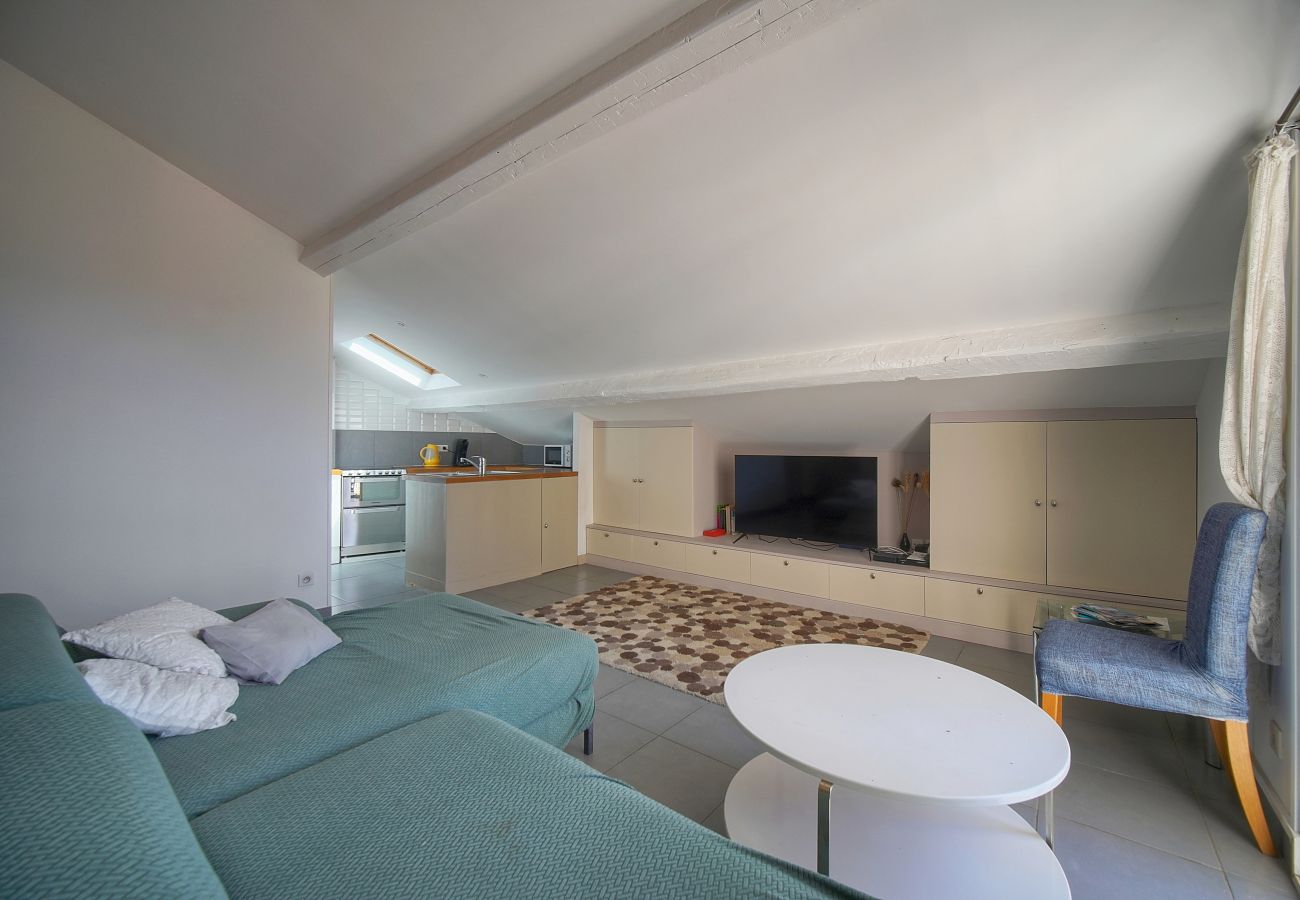 Appartement à Cannes - FRGK - DUPLEX SUQUET VUE PORT ET PALAIS - 2BR