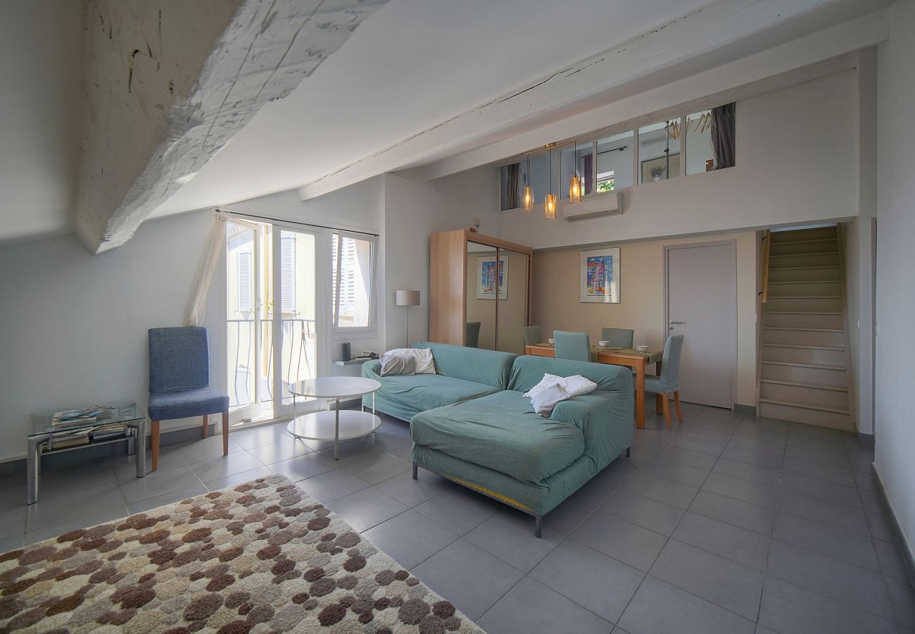 Appartement à Cannes - FRGK - DUPLEX SUQUET VUE PORT ET PALAIS - 2BR