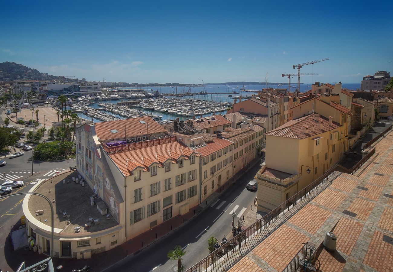 Appartement à Cannes - FRGK - DUPLEX SUQUET VUE PORT ET PALAIS - 2BR