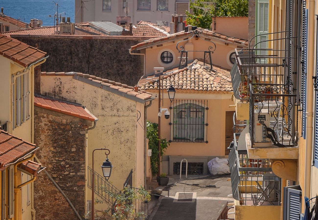 Appartement à Cannes - FRGK - DUPLEX SUQUET VUE PORT ET PALAIS - 2BR