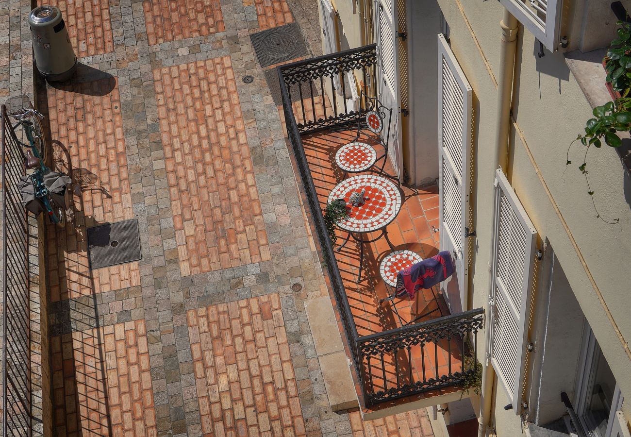 Appartement à Cannes - FRGK - DUPLEX SUQUET VUE PORT ET PALAIS - 2BR