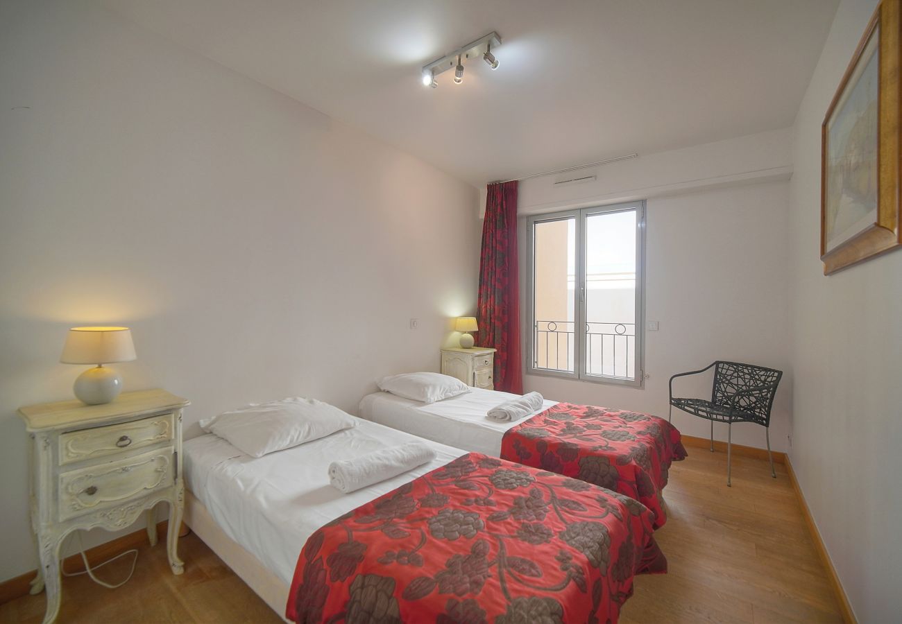 Appartement à Cannes - FRGK - 16857645 SUQUET - PORT DE CANNES 2 BDR - N7