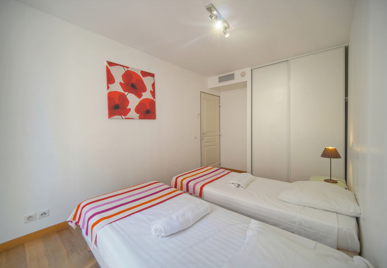 Appartement à Cannes - FRGK - 16857647 SUQUET - PORT DE CANNES 2 BDR - N6