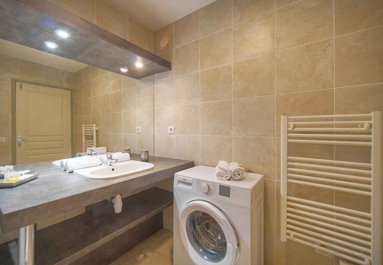 Appartement à Cannes - FRGK - 16857647 SUQUET - PORT DE CANNES 2 BDR - N6