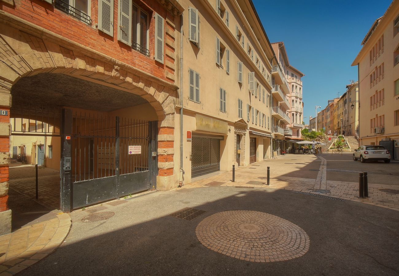 Appartement à Cannes - FRGK - 16857647 SUQUET - PORT DE CANNES 2 BDR - N6