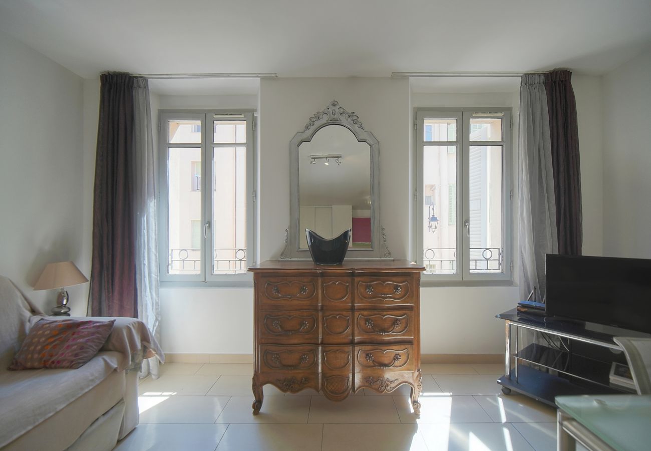 Appartement à Cannes - FRGK - SUQUET - SPECIAL GROUP 4BR