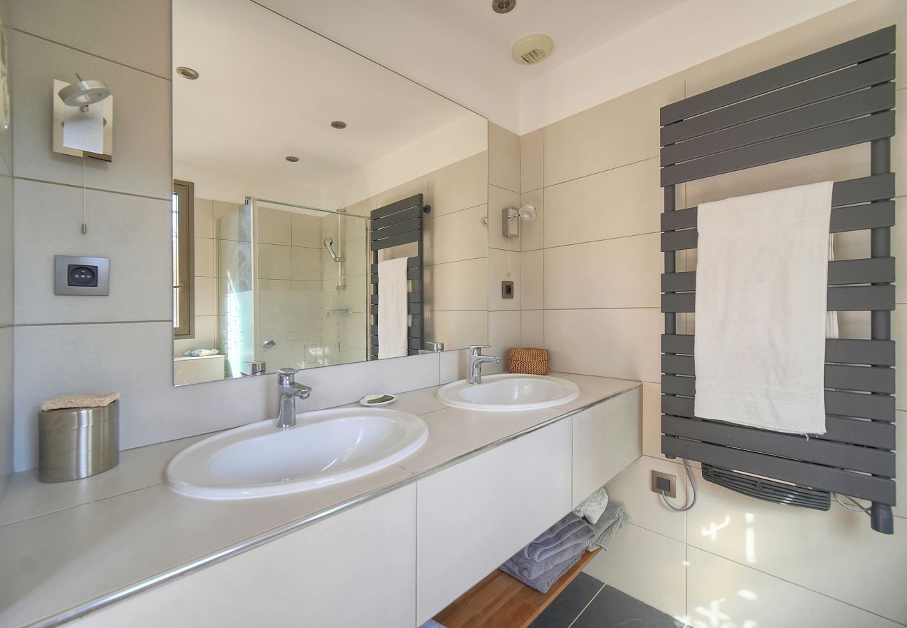 Villa à Vallauris - FRGK Darboussières NEW LUXURY VILLA Sea Views Pool